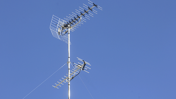 How to watch TV without cable: get an antenna, of course!