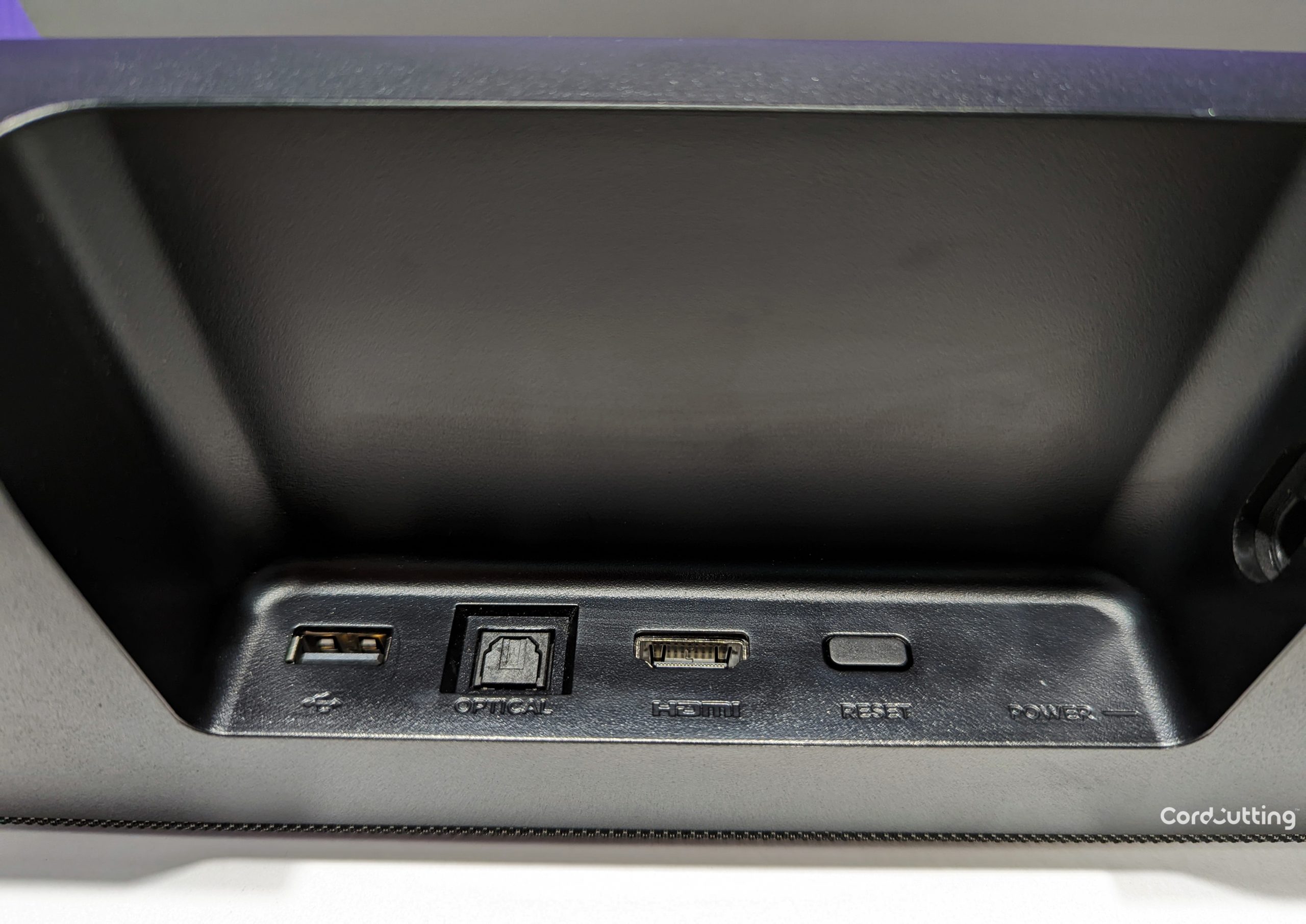 roku streambar pro review ports 