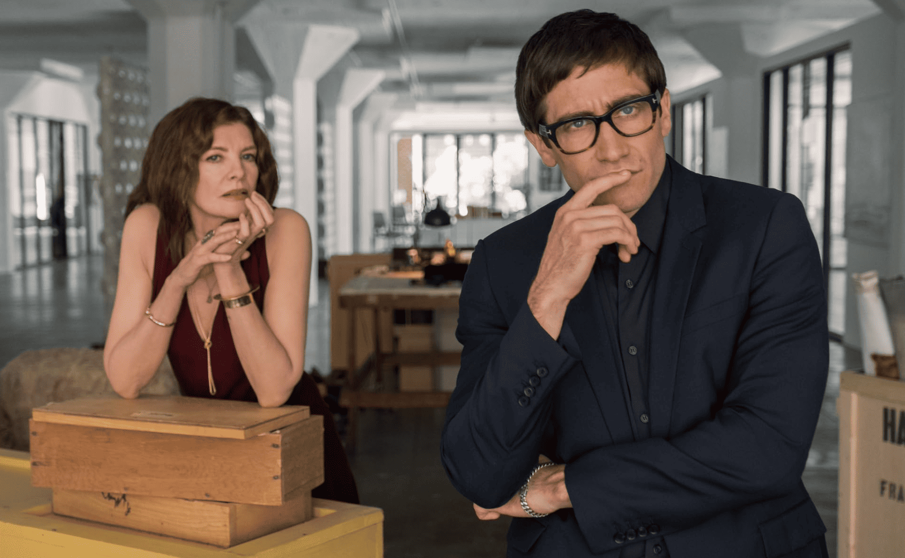 Jake Gyllenhaal as Morf Vandewalt wearing his signature thick glasses in this image from Netflix.