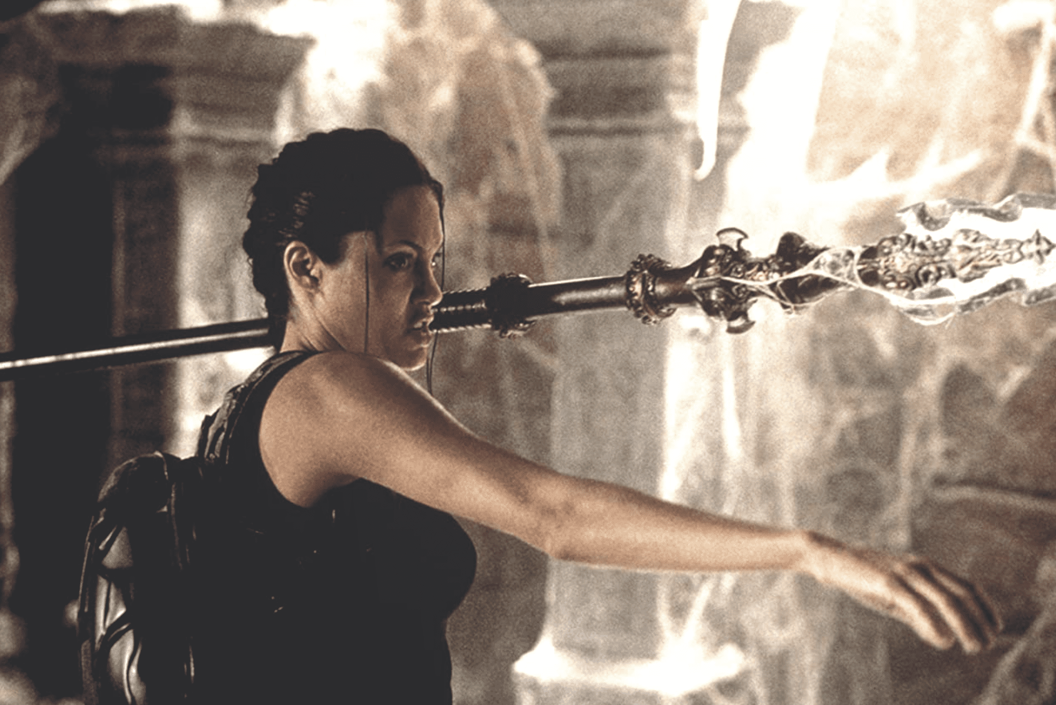 Lara prepares to throw a spear
