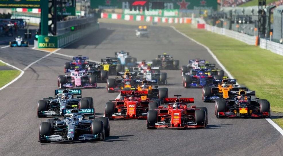 Formula 1 cars race in this image from Netflix