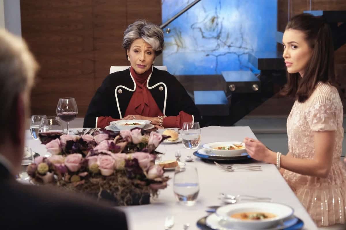 The Marvins have a family dinner in this image from CBS Television Studios